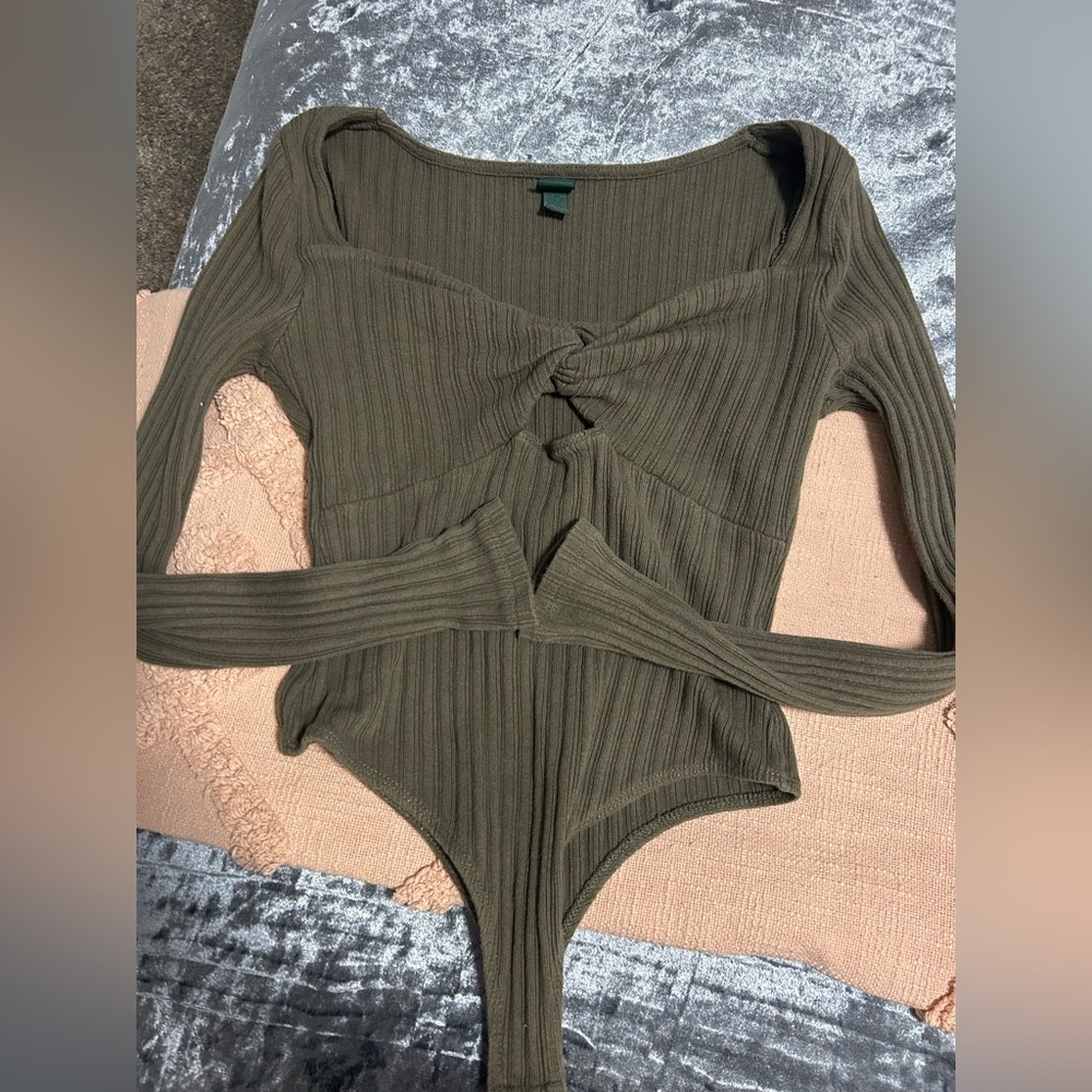 BODYSUIT